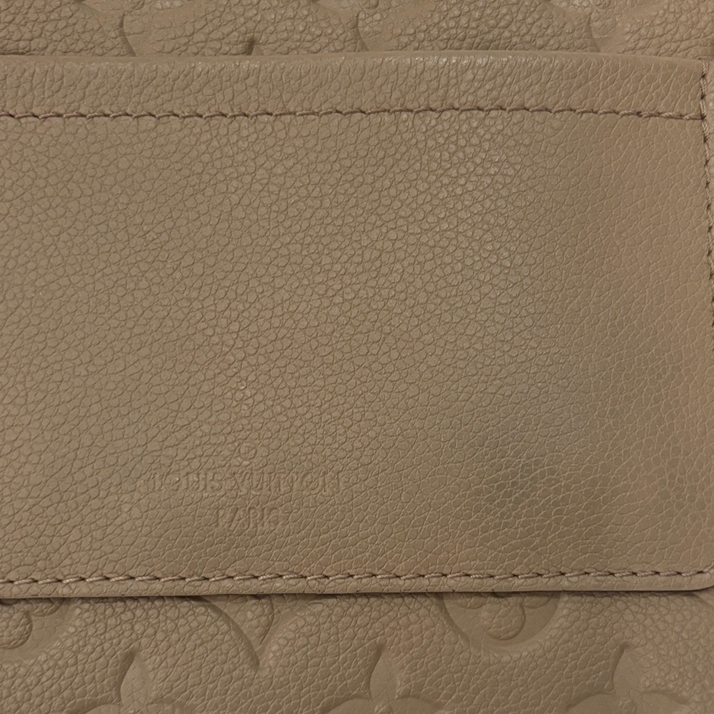 Louis Vuitton Beige Embossed Shoulder Bag - Picture 6 of 12